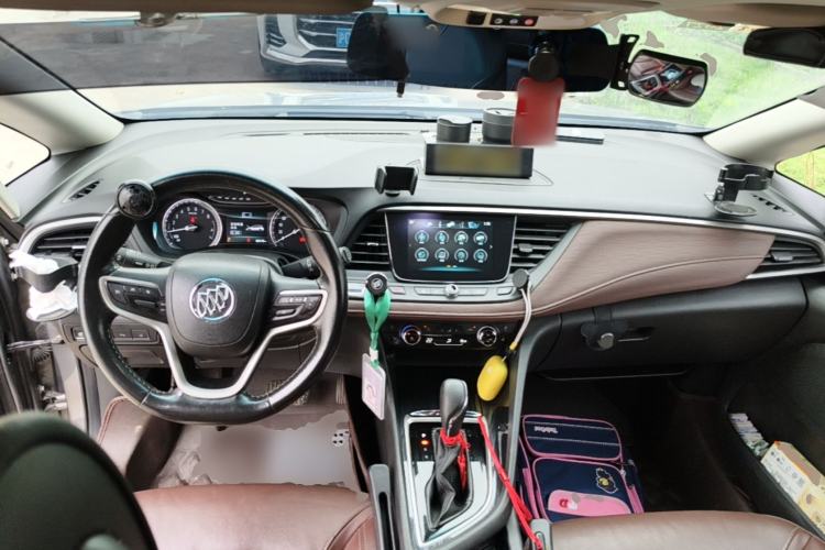 Used Buick GL6 2019 18T 6-Seater Connected Luxury Version China V Standard Center Console