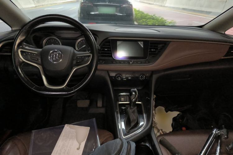 Used Buick GL6 2019 18T 6-Seater Connected Luxury Version China V Standard Center Console