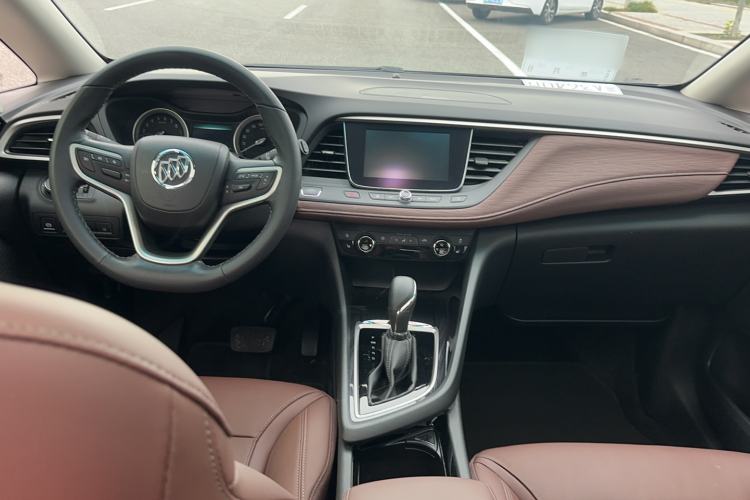 Used Buick GL6 2019 18T 6-Seater Connected Luxury Version China V Standard Center Console