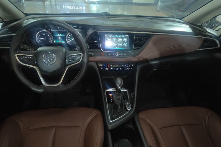 Used Buick GL6 2019 18T 6-Seater Connected Luxury Version China VI Standard Center Console