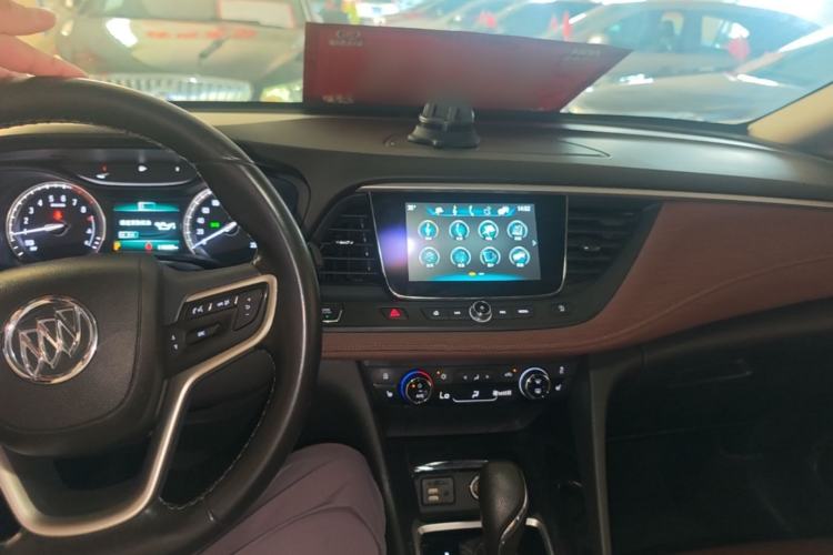 Used Buick GL6 2019 18T 6-Seater Connected Luxury Version China VI Standard Center Console