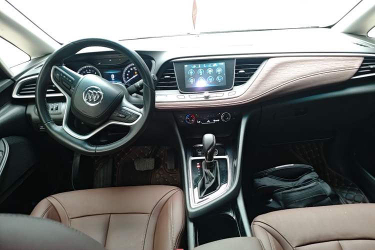 Used Buick GL6 2019 18T 6-Seater Connected Luxury Version China VI Standard Center Console
