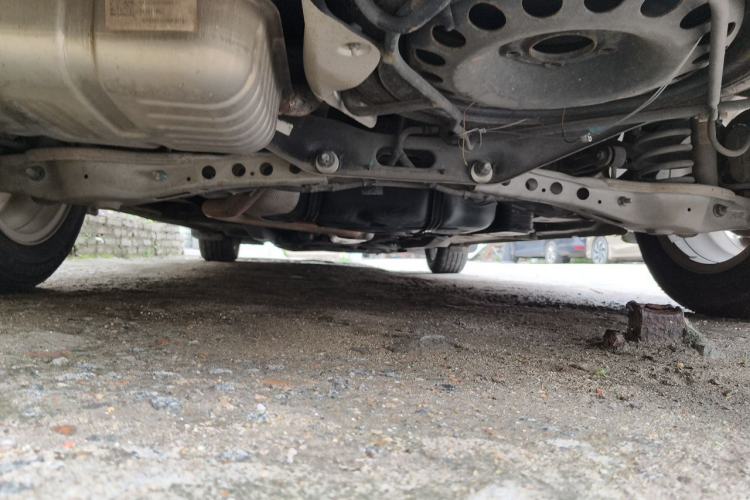Used Buick GL6 2019 18T 6-Seater Elite Version China VI Standard Chassis Rear