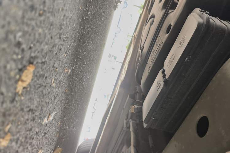 Used Buick GL6 2019 18T 6-Seater Connected Luxury Version China VI Standard Chassis Rear Right