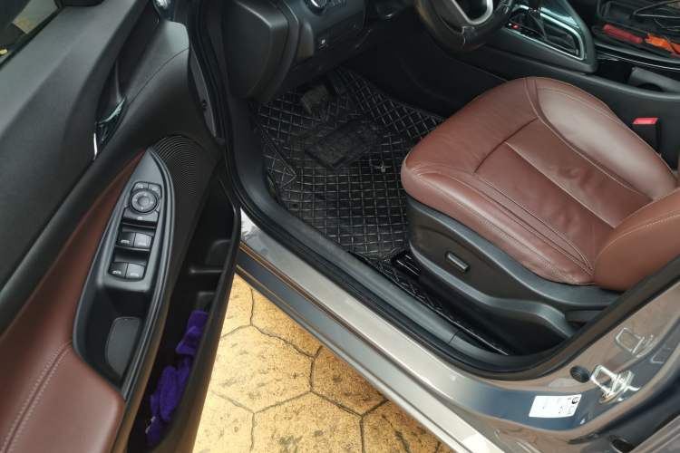 Used Buick GL6 2019 18T 5-Seater Connected Luxury Version China V Standard Driver Seat