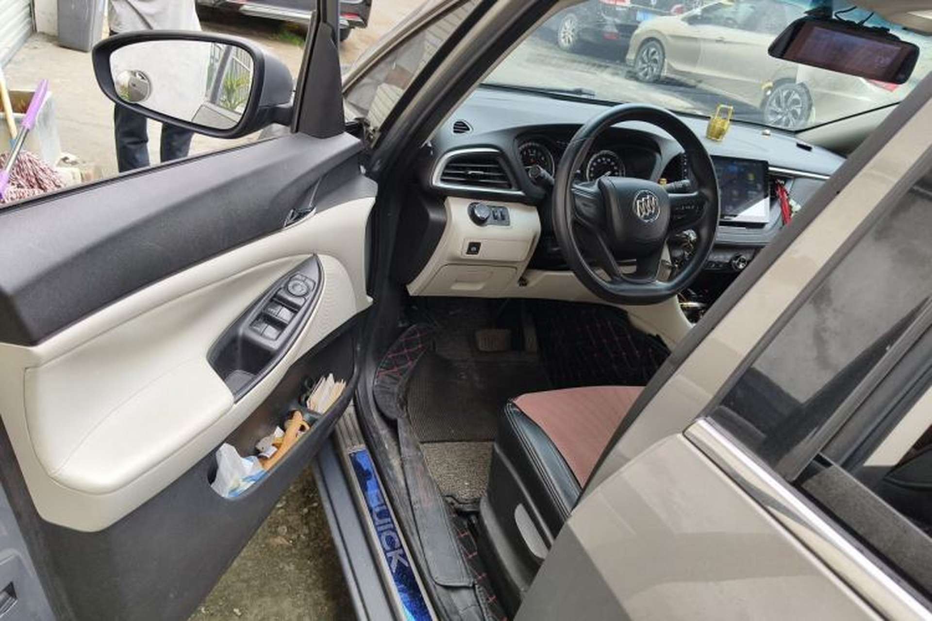 Used Buick GL6 2019 18T 6-Seater Elite Version China VI Standard Driver Seat