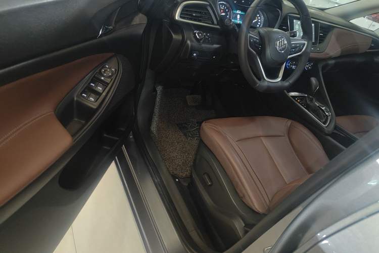 Used Buick GL6 2019 18T 6-Seater Connected Luxury Version China VI Standard Driver Seat