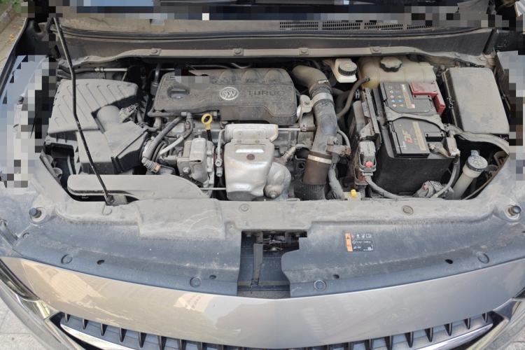 Used Buick GL6 2019 18T 6-Seater Connected Luxury Version China VI Standard Engine Bay
