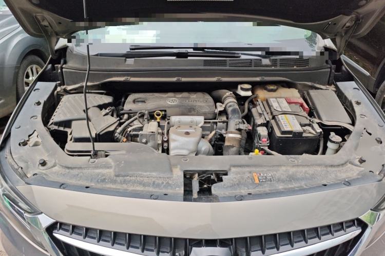 Used Buick GL6 2019 18T 6-Seater Connected Luxury Version China VI Standard Engine Bay