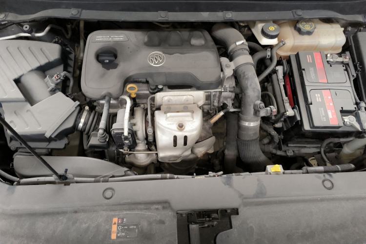 Used Buick GL6 2019 18T 6-Seater Connected Luxury Version China V Standard Engine Bay