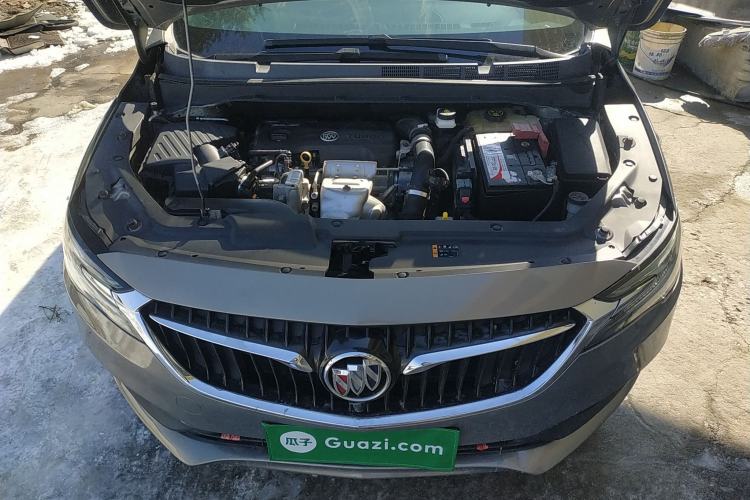 Used Buick GL6 2019 18T 6-Seater Connected Luxury Version China VI Standard Engine Bay