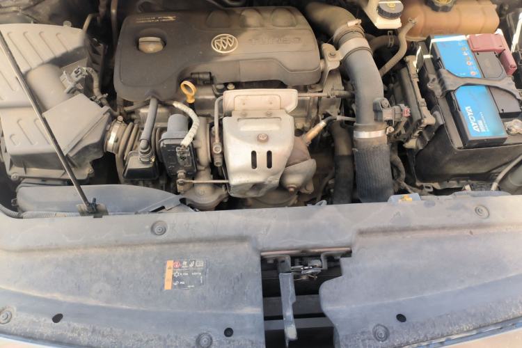 Used Buick GL6 2019 18T 6-Seater Connected Luxury Version China V Standard Engine Bay