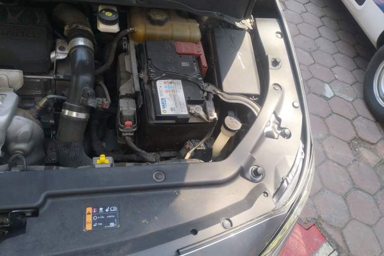 Used Buick GL6 2019 18T 6-Seater Connected Luxury Version China VI Standard Engine Bay Left