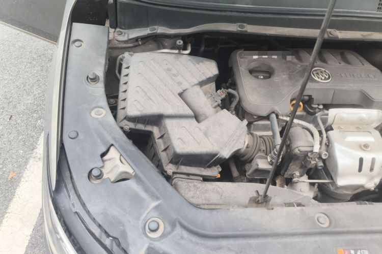 Used Buick GL6 2019 18T 6-Seater Connected Luxury Version China VI Standard Engine Bay Right