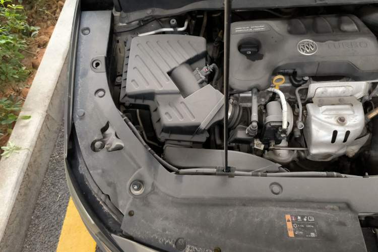 Used Buick GL6 2019 18T 6-Seater Connected Luxury Version China V Standard Engine Bay Right