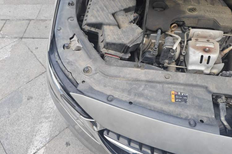 Used Buick GL6 2019 18T 6-Seater Elite Version China V Standard Engine Bay Right