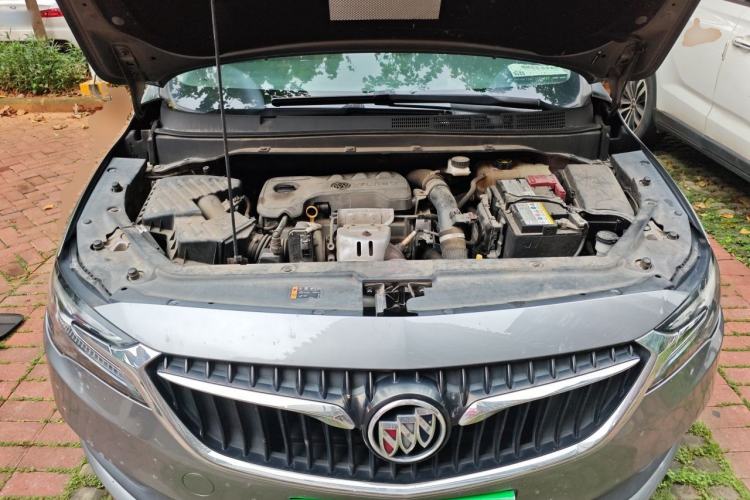 Used Buick GL6 2019 18T 6-Seater Connected Luxury Version China VI Standard Engine Bay