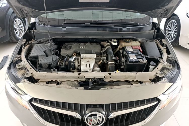 Used Buick GL6 2019 18T 6-Seater Connected Luxury Version China V Standard Engine Bay