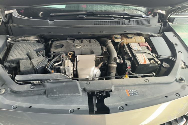 Used Buick GL6 2019 18T 6-Seater Connected Luxury Version China VI Standard Engine Bay