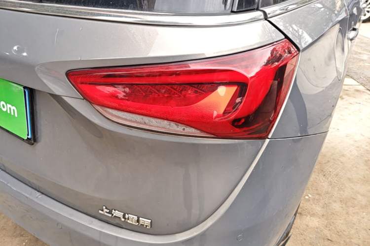 Used Buick GL6 2019 18T 6-Seater Connected Luxury Version China VI Standard Exterior 3
