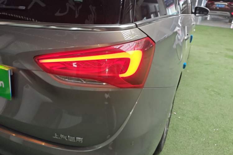 Used Buick GL6 2019 18T 6-Seater Connected Luxury Version China VI Standard Exterior 3