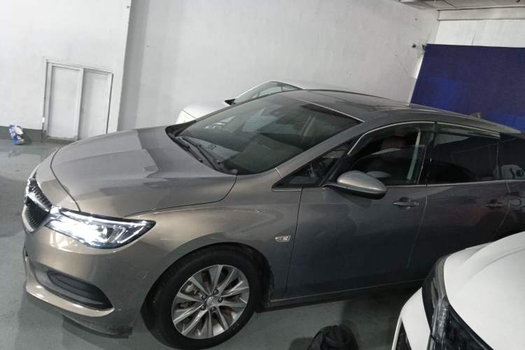 Used Buick GL6 2019 18T 6-Seater Connected Luxury Version China VI Standard Exterior 3