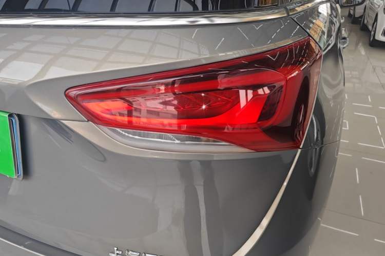 Used Buick GL6 2019 18T 6-Seater Connected Luxury Version China V Standard Exterior 3