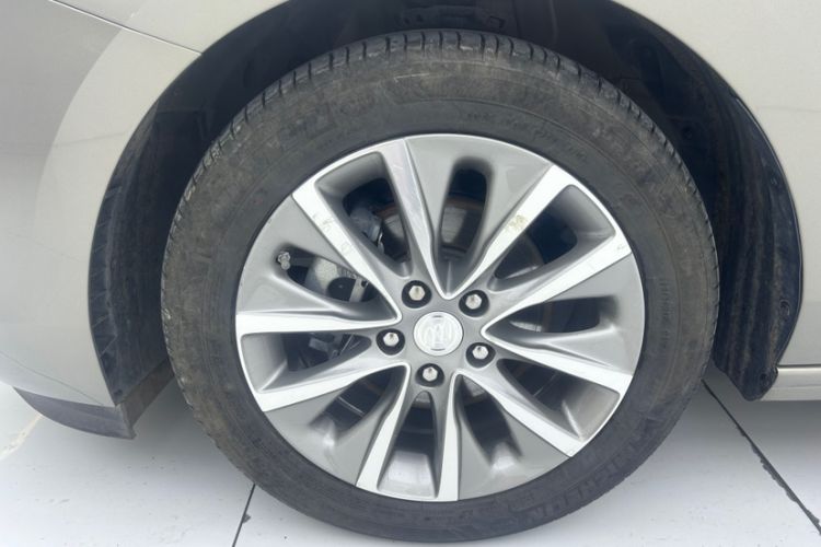 Used Buick GL6 2019 18T 6-Seater Connected Luxury Version China VI Standard Exterior 3