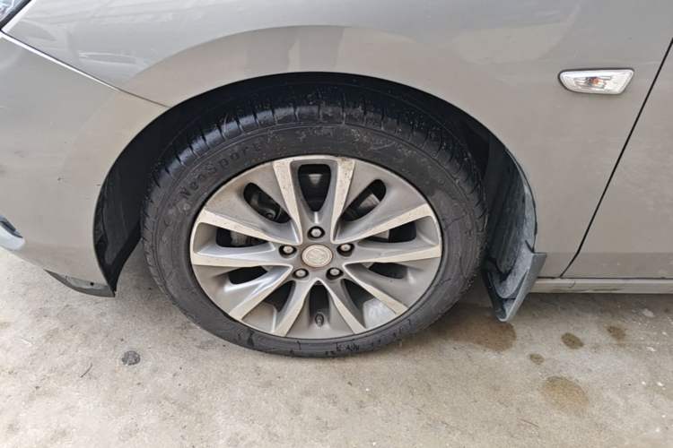 Used Buick GL6 2019 18T 6-Seater Connected Luxury Version China VI Standard Exterior 4