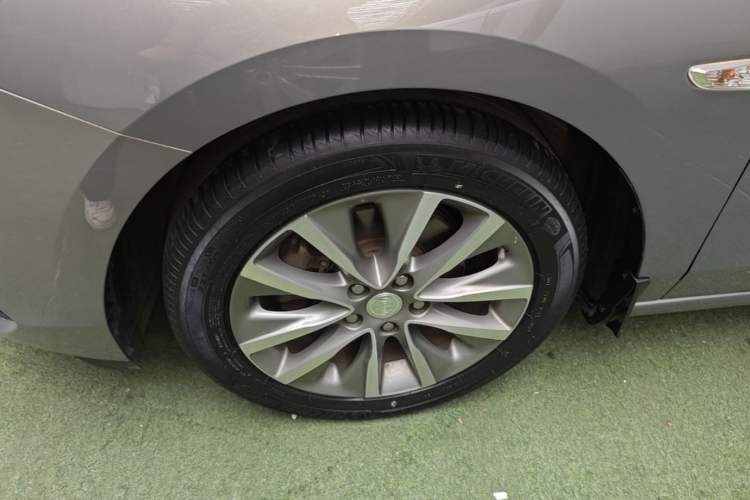 Used Buick GL6 2019 18T 6-Seater Connected Luxury Version China VI Standard Exterior 4