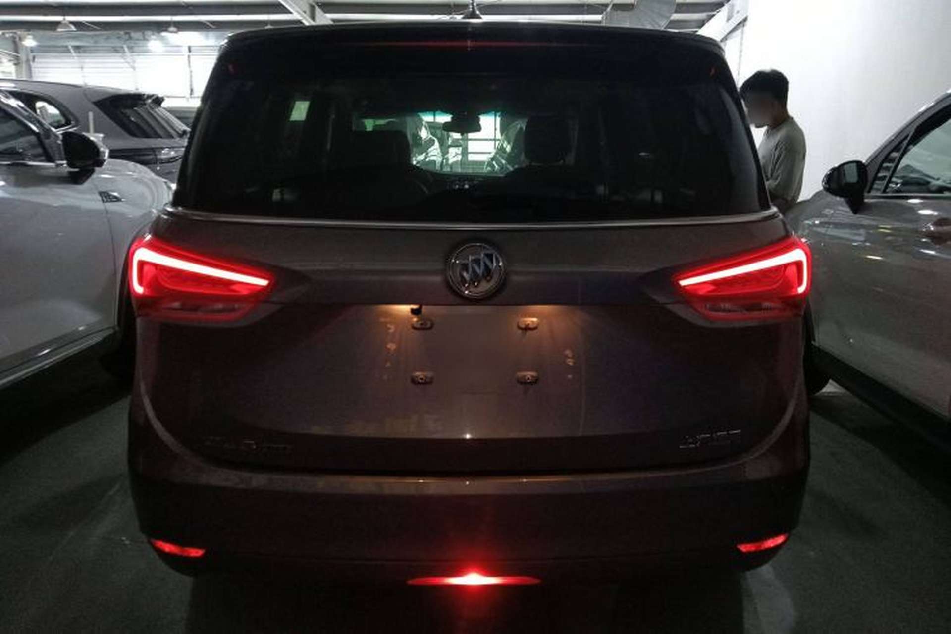 Used Buick GL6 2019 18T 6-Seater Connected Luxury Version China VI Standard Exterior 4