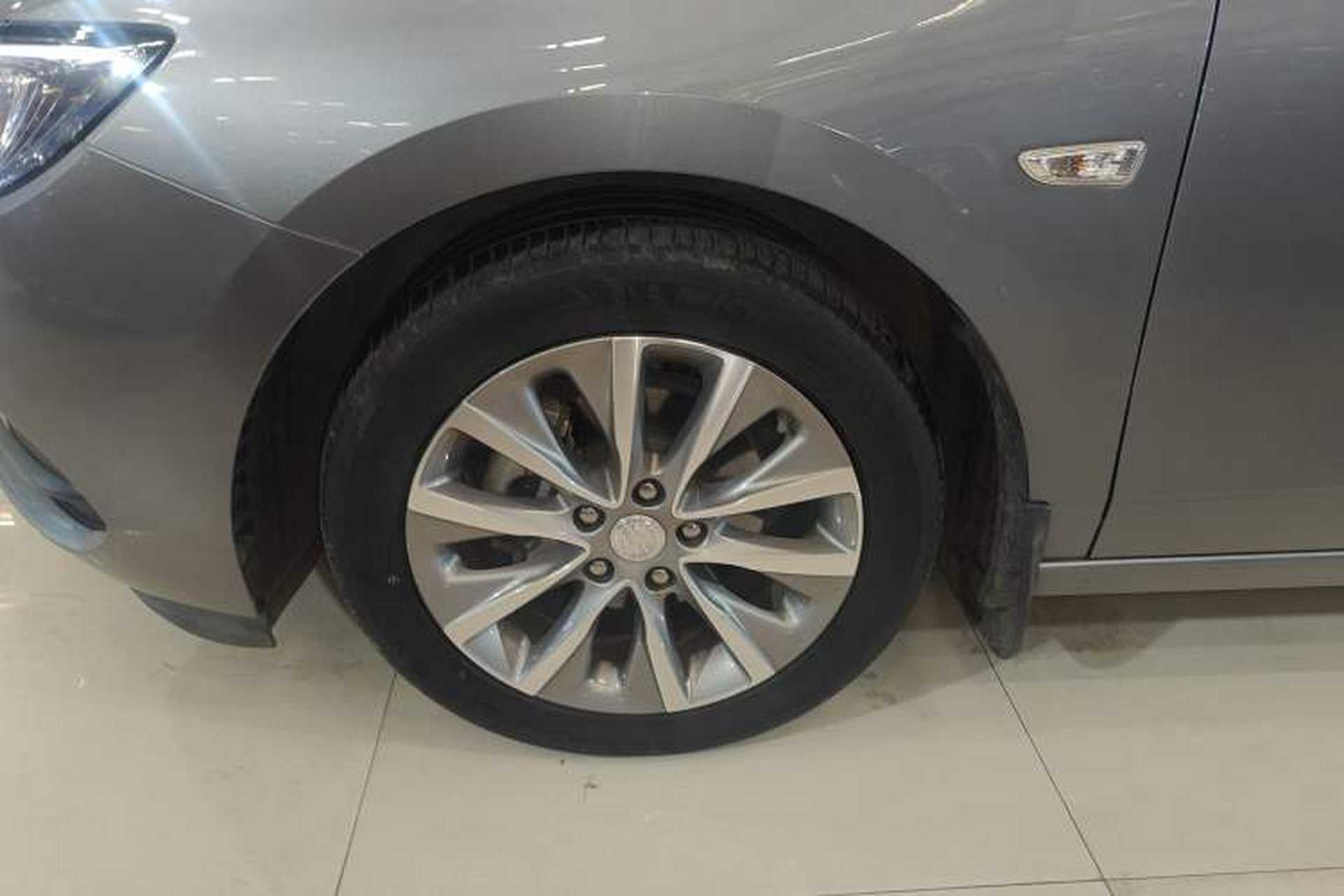 Used Buick GL6 2019 18T 6-Seater Connected Luxury Version China VI Standard Exterior 4