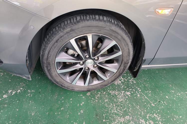 Used Buick GL6 2019 18T 6-Seater Connected Luxury Version China VI Standard Exterior 4