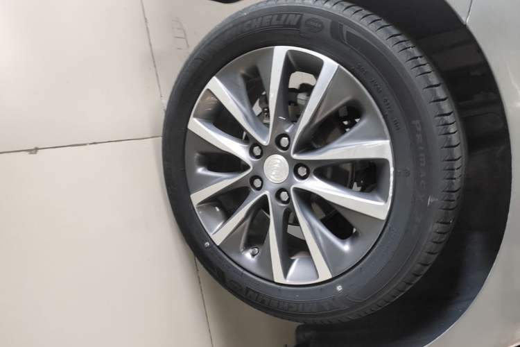 Used Buick GL6 2019 18T 6-Seater Connected Luxury Version China VI Standard Exterior 5