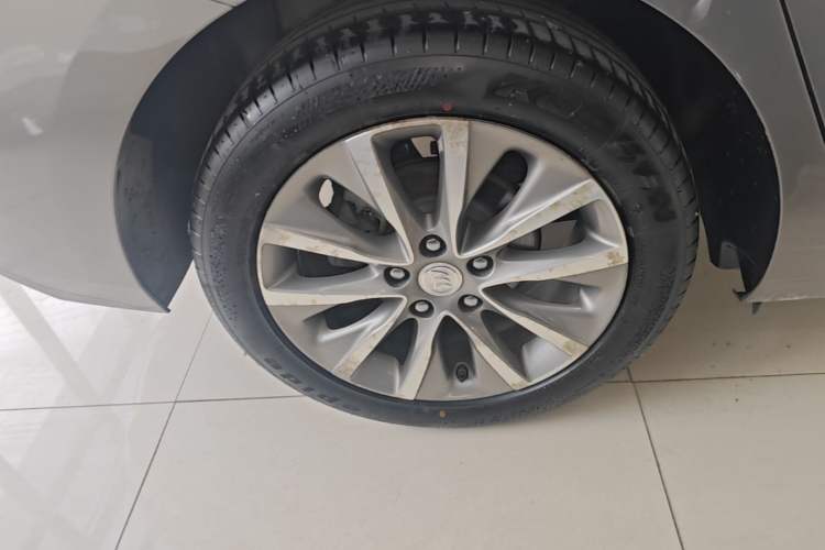 Used Buick GL6 2019 18T 6-Seater Connected Luxury Version China V Standard Exterior 5