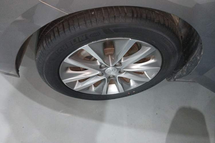Used Buick GL6 2019 18T 6-Seater Connected Luxury Version China VI Standard Exterior 7