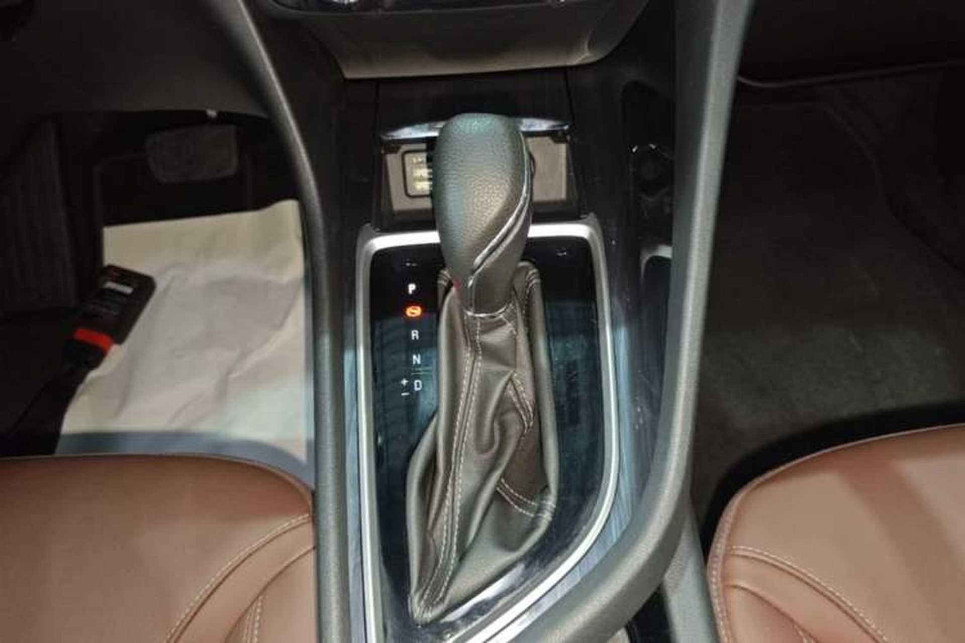 Used Buick GL6 2019 18T 6-Seater Connected Luxury Version China VI Standard Gear Lever