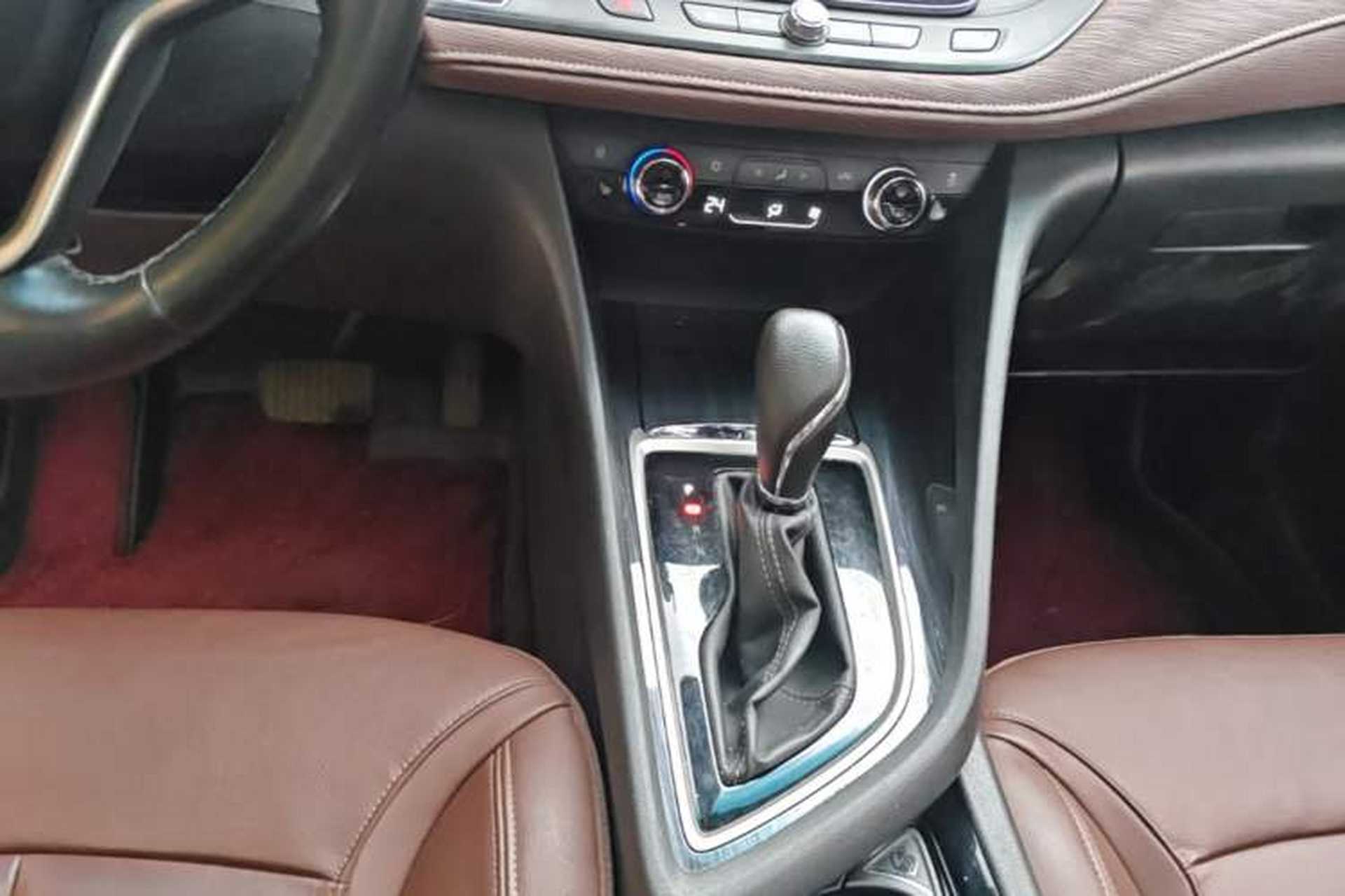 Used Buick GL6 2019 18T 6-Seater Connected Luxury Version China VI Standard Gear Lever