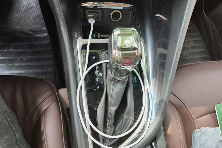 Used Buick GL6 2019 18T 6-Seater Connected Luxury Version China VI Standard Gear Lever