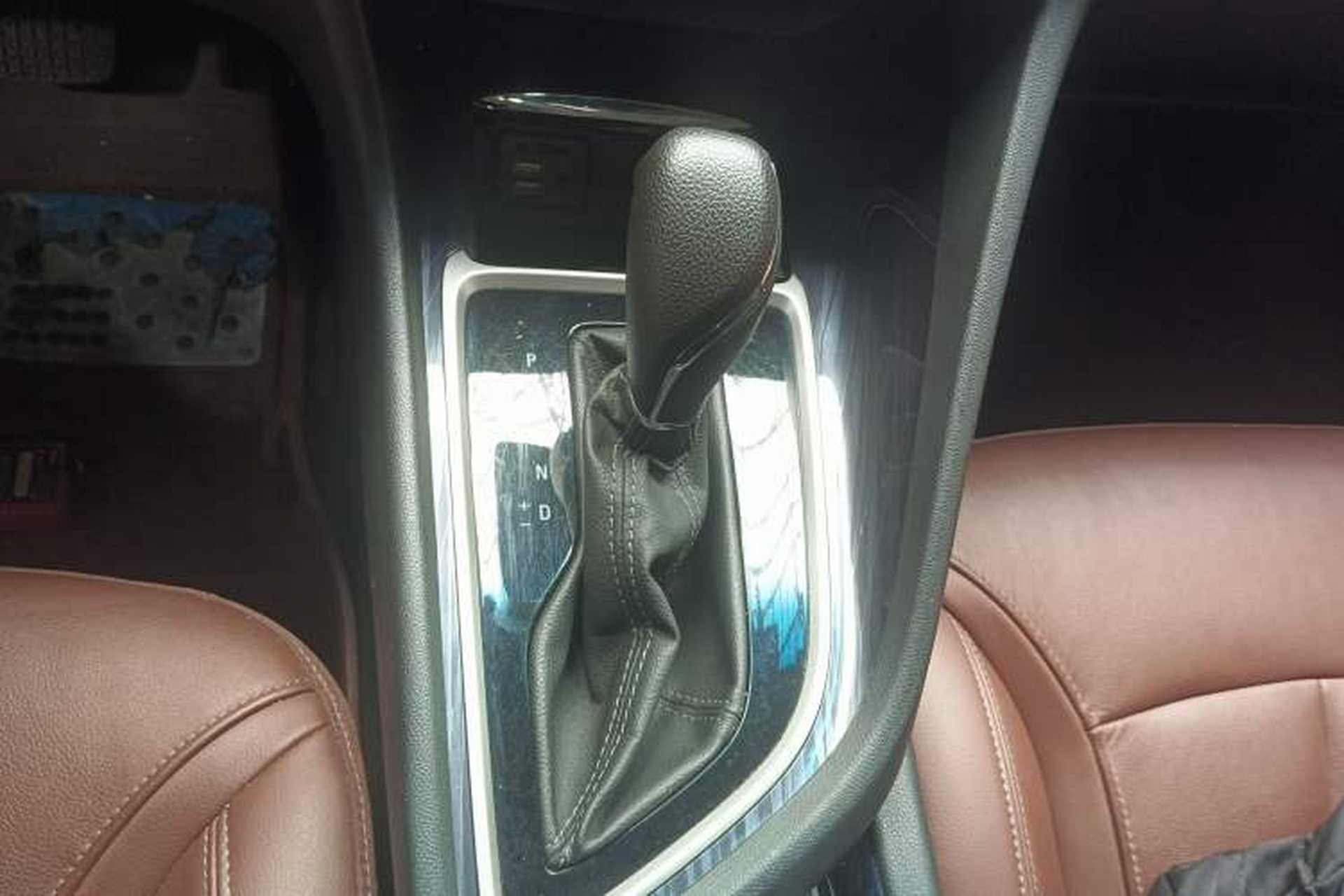 Used Buick GL6 2019 18T 6-Seater Connected Luxury Version China VI Standard Gear Lever