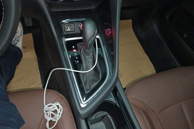 Used Buick GL6 2019 18T 6-Seater Connected Luxury Version China VI Standard Gear Lever