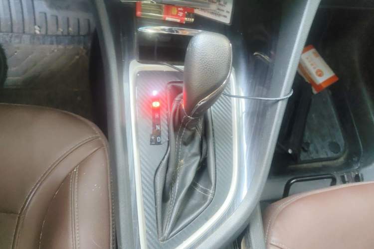 Used Buick GL6 2019 18T 6-Seater Connected Luxury Version China V Standard Gear Lever