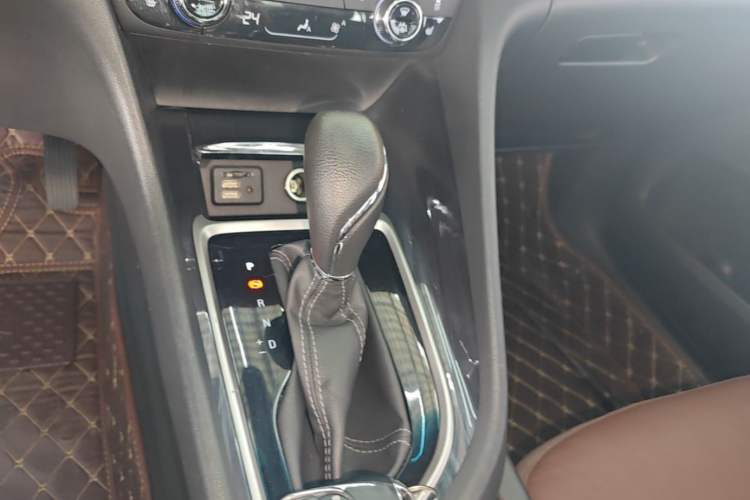 Used Buick GL6 2019 18T 6-Seater Connected Luxury Version China V Standard Gear Lever