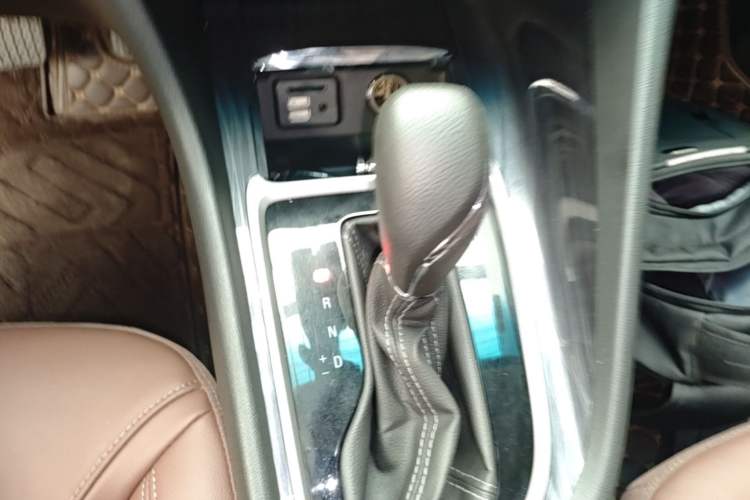 Used Buick GL6 2019 18T 6-Seater Connected Luxury Version China VI Standard Gear Lever