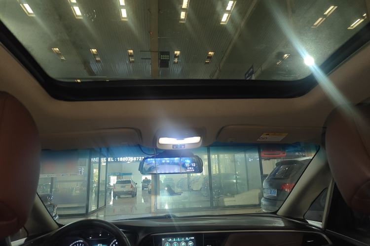 Used Buick GL6 2019 18T 6-Seater Connected Luxury Version China VI Standard Headliner