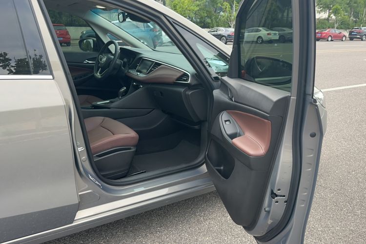 Used Buick GL6 2019 18T 6-Seater Connected Luxury Version China V Standard Interior 1