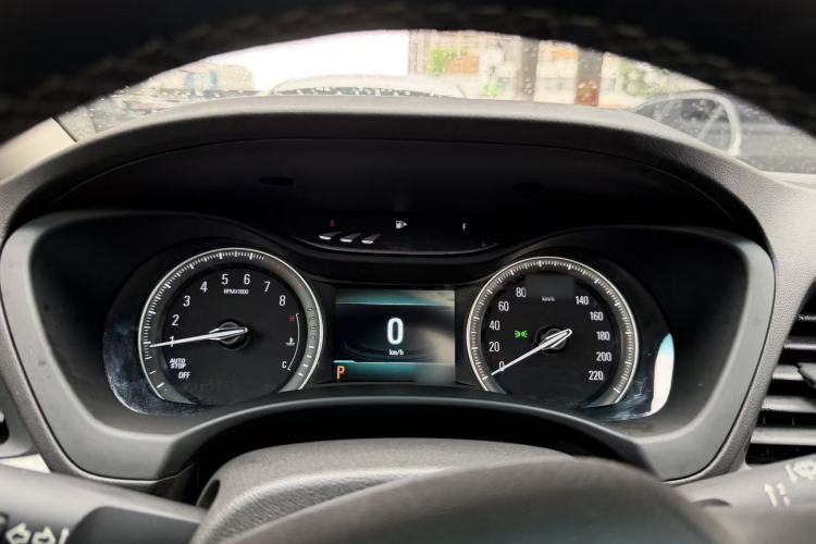 Used Buick GL6 2019 18T 6-Seater Connected Luxury Version China VI Standard Interior 10