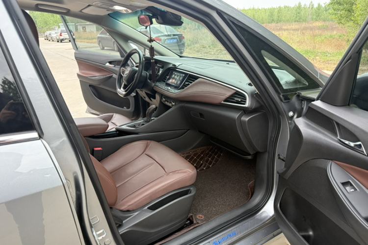 Used Buick GL6 2019 18T 6-Seater Connected Luxury Version China VI Standard Interior 2