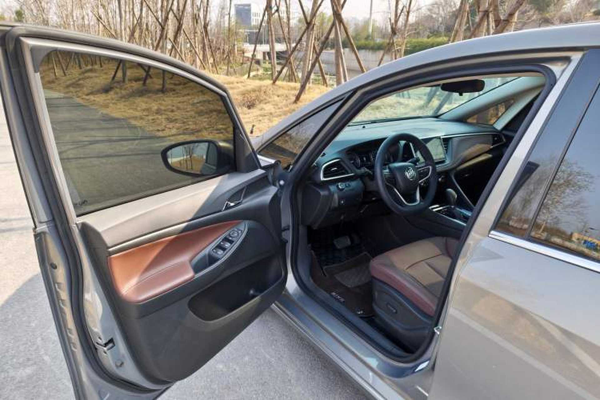 Used Buick GL6 2019 18T 6-Seater Connected Luxury Version China VI Standard Interior 2