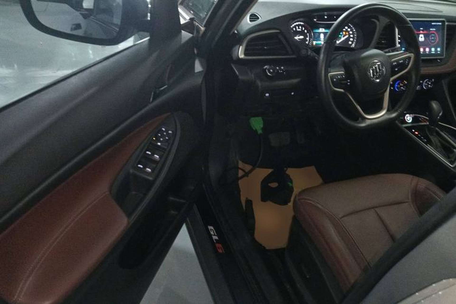 Used Buick GL6 2019 18T 6-Seater Connected Luxury Version China VI Standard Interior 3